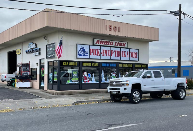 truck accessory store tulare
